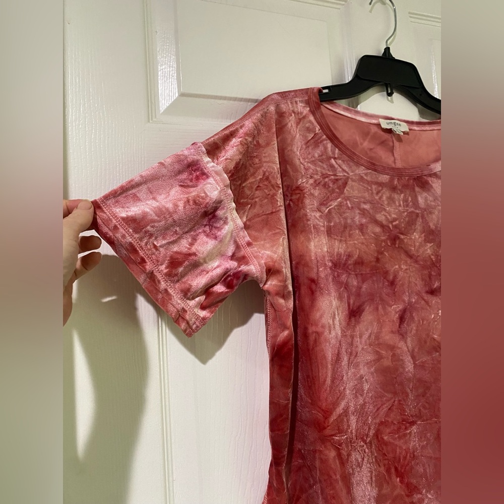 Umgee Pink Crushed Velvet Blouse Top Women's Medium Short Sleeves Oversized - Picture 2 of 12
